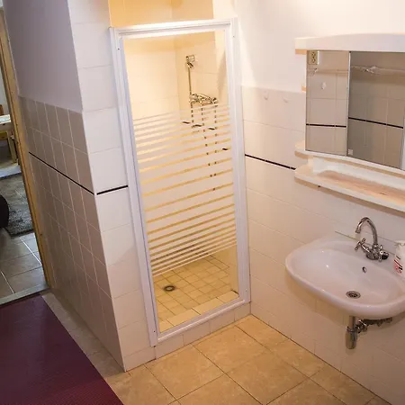 Cicahegy Vendeghaz Guest house *